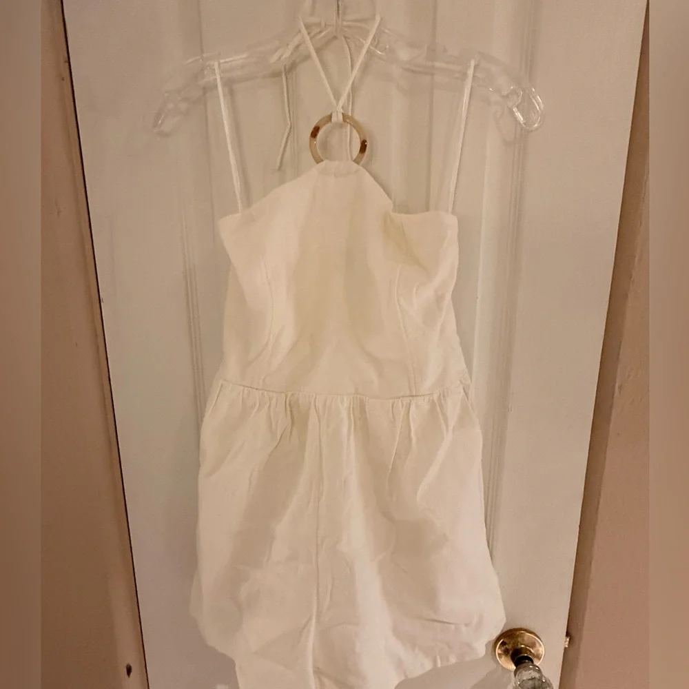 Old Navy, white linen O-ring halter top romper - Picture 3 of 5